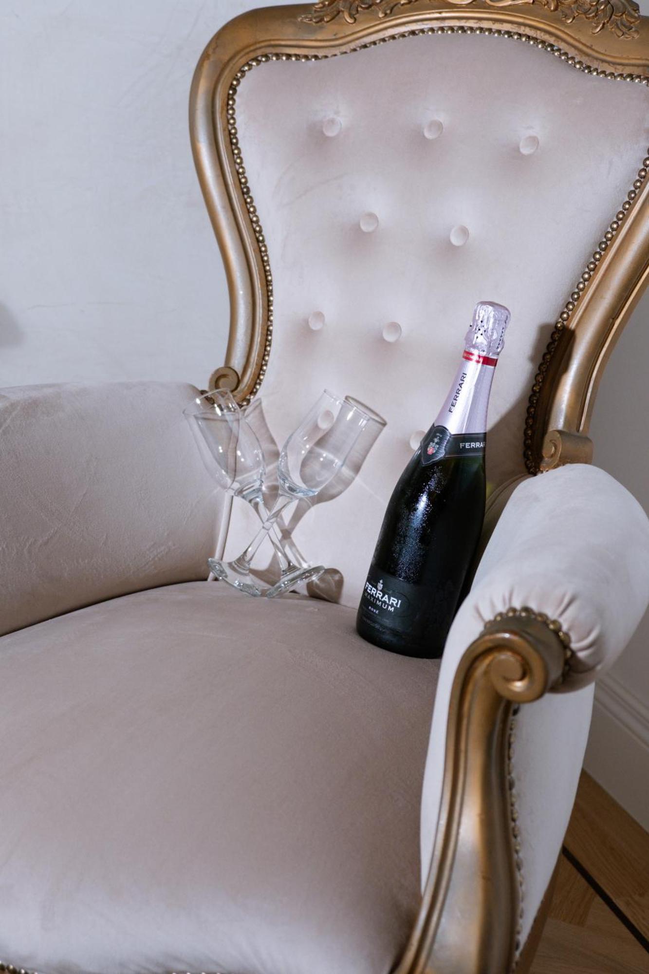 Butera 505-Luxury Suites Багерия Екстериор снимка